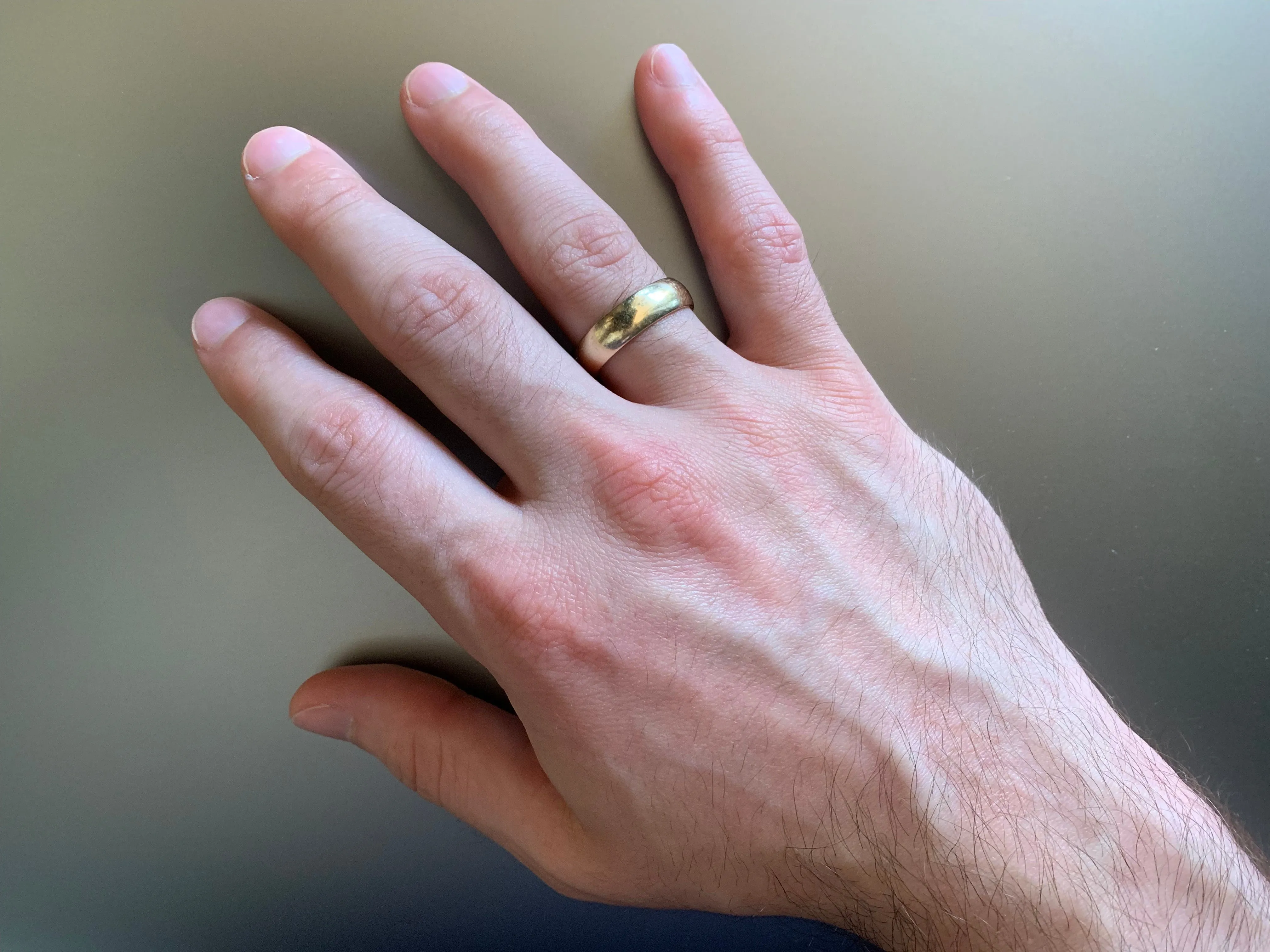 10K Yellow Gold Comfort Fit Gents Wedding Band