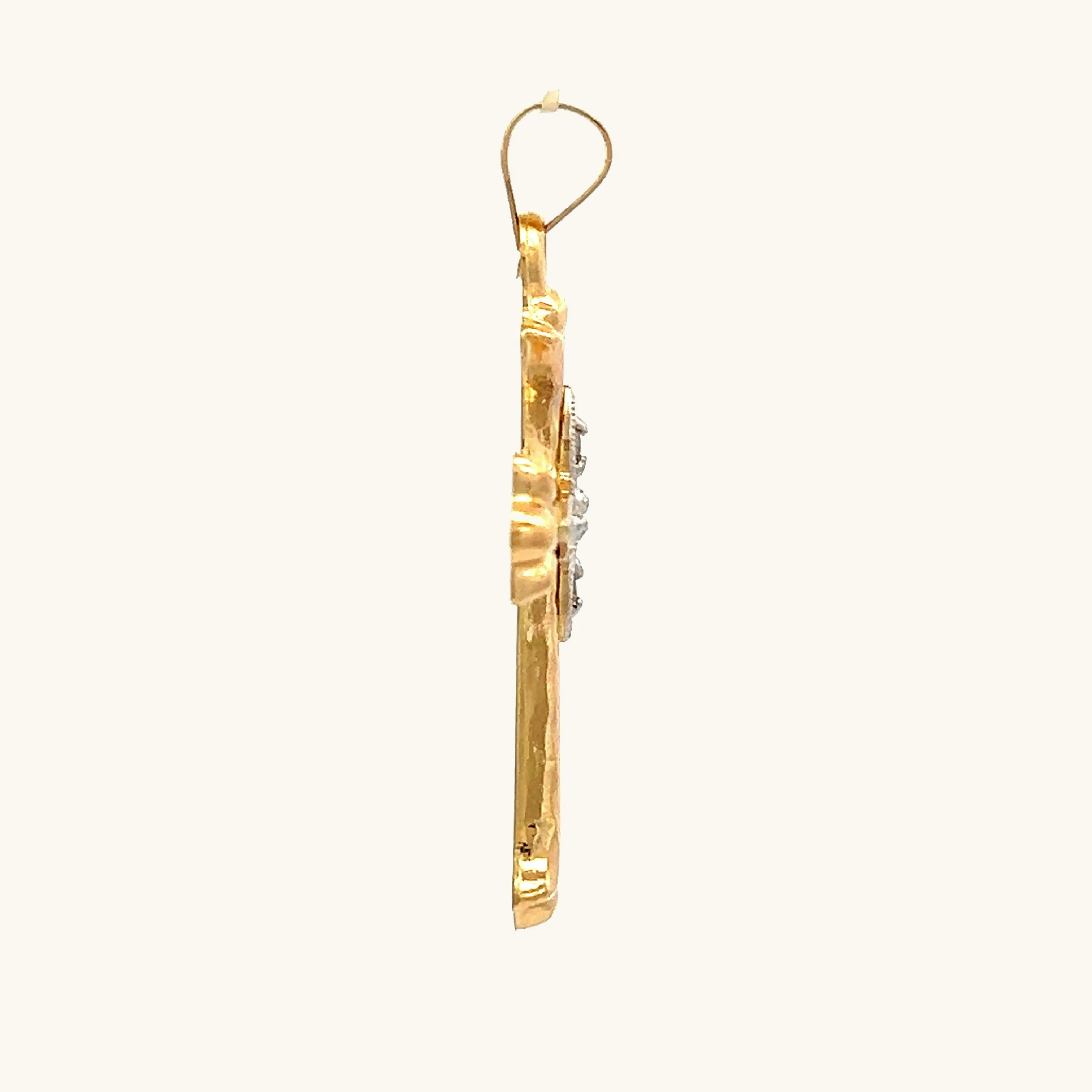 14K GOLD FLORENTINE .05CT DIAMOND CROSS PENDANT