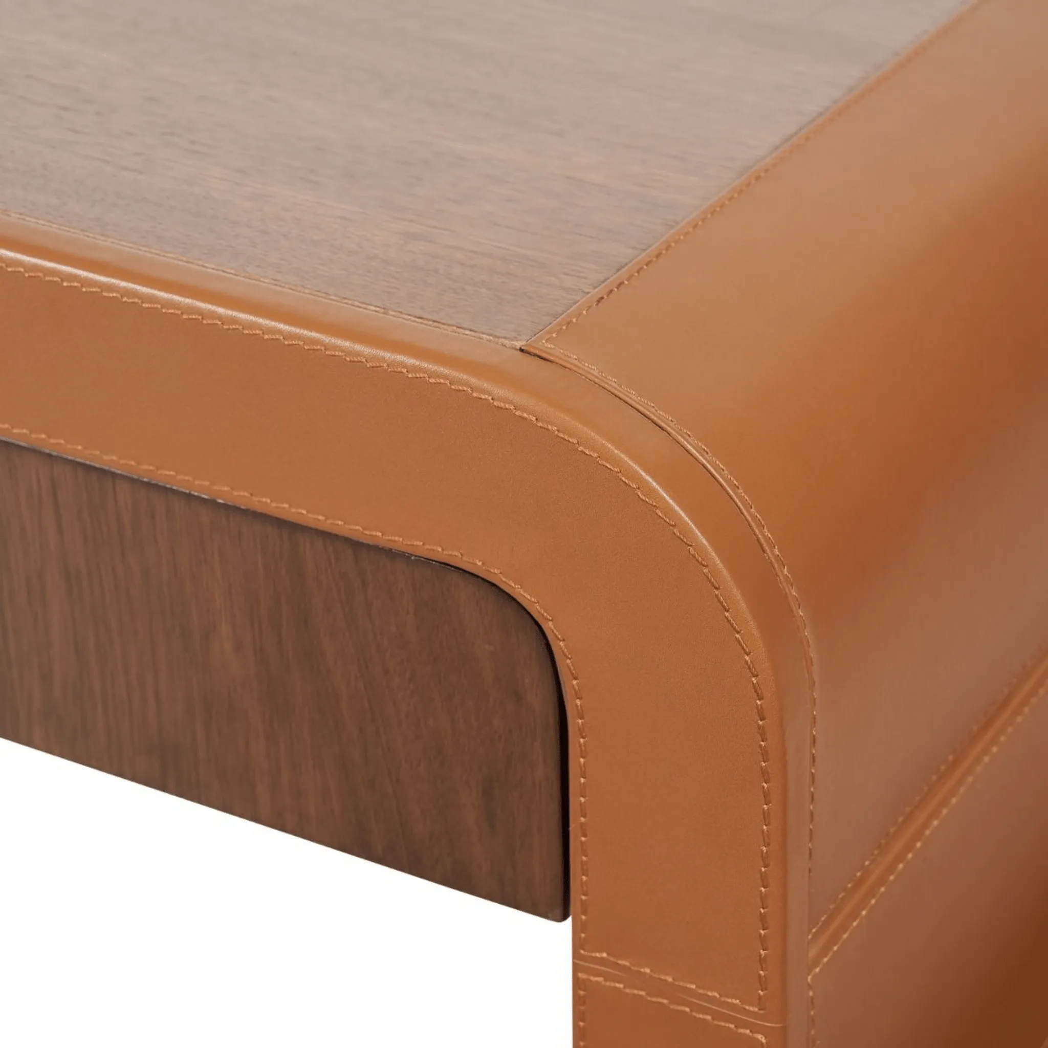 Alberto Desk