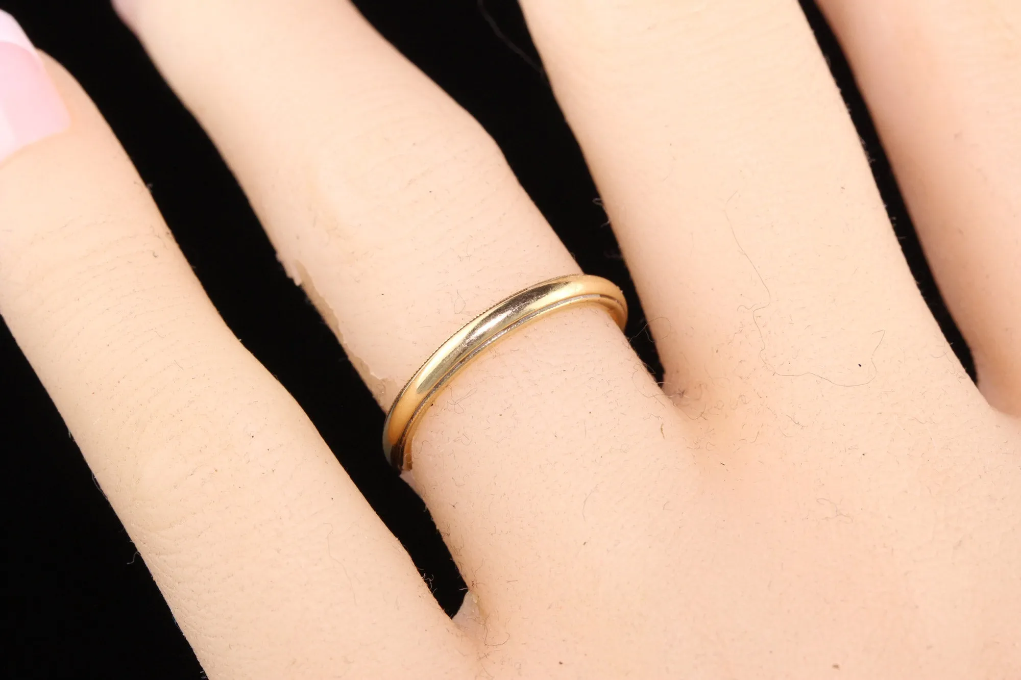 Antique Art Deco 14K Yellow Gold Classic Engraved Wedding Band