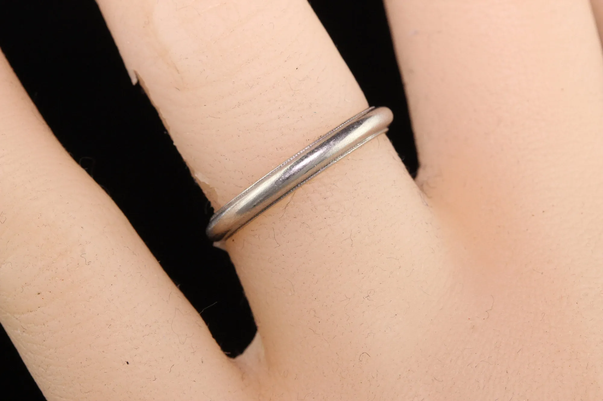 Antique Art Deco Platinum Classic Engraved Wedding Band