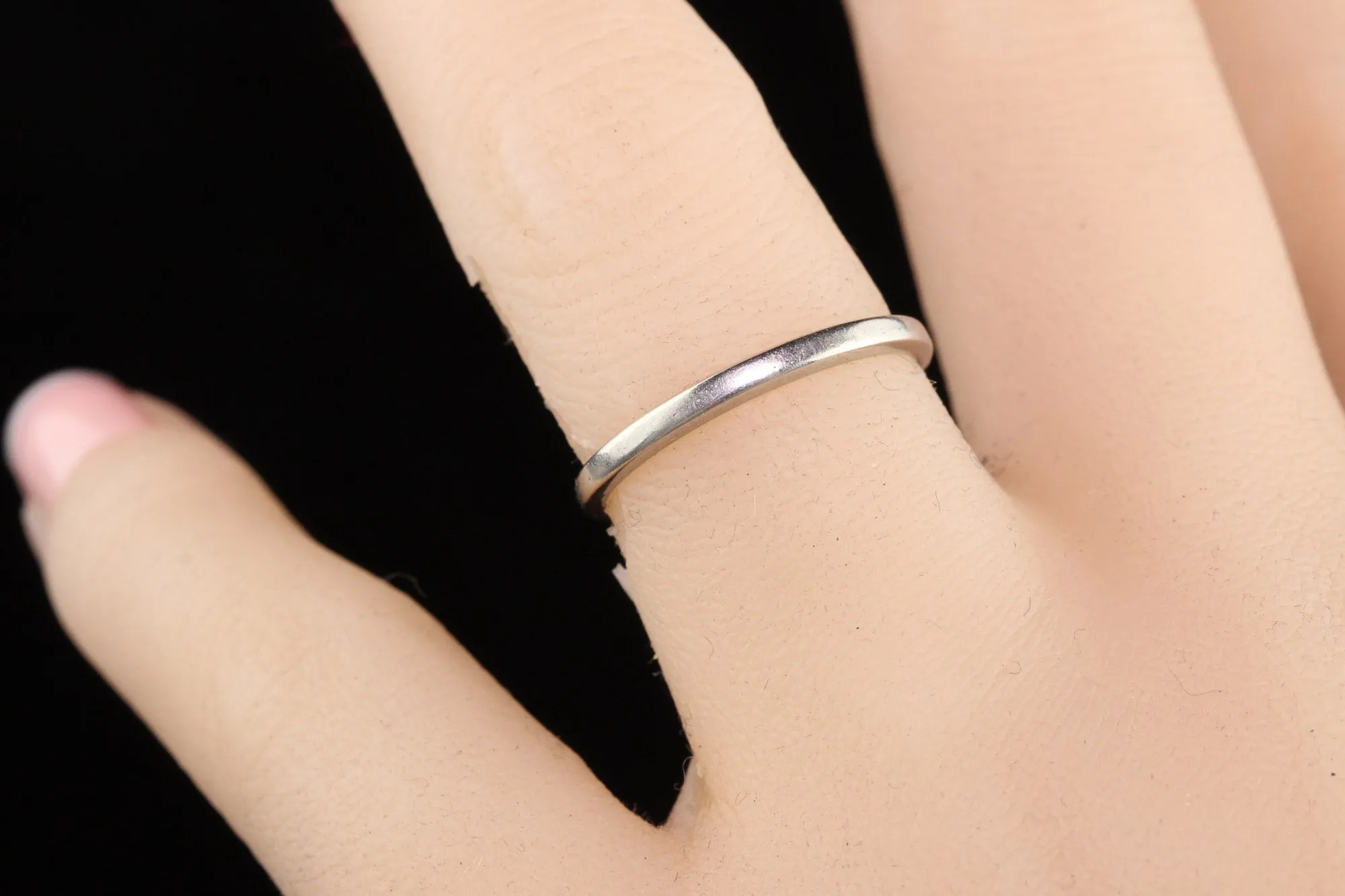 Antique Art Deco Platinum Engraved Classic Wedding Band