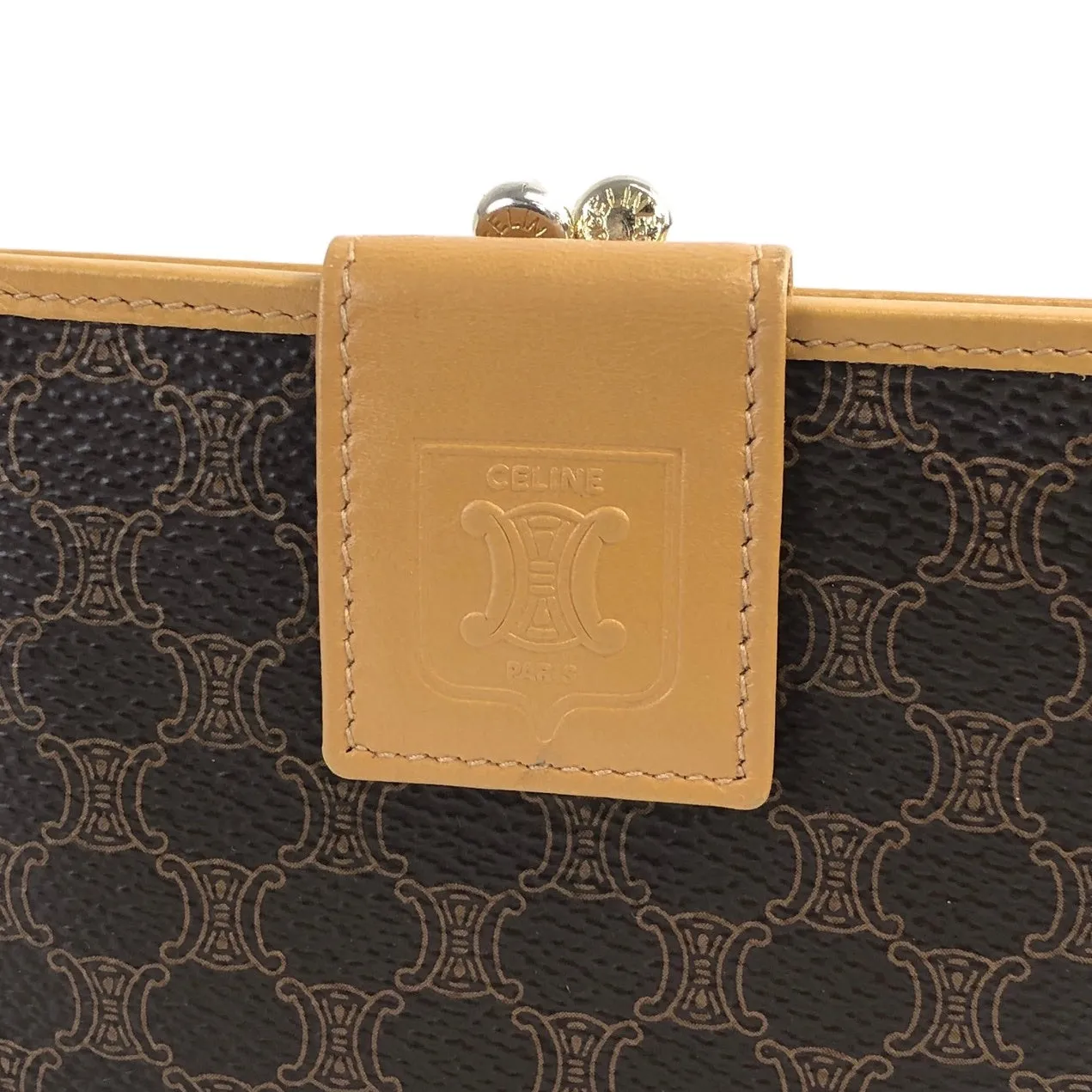 CELINE Macadam Logo Metal Clasp Folded Wallet Brown Vintage hfr6z4