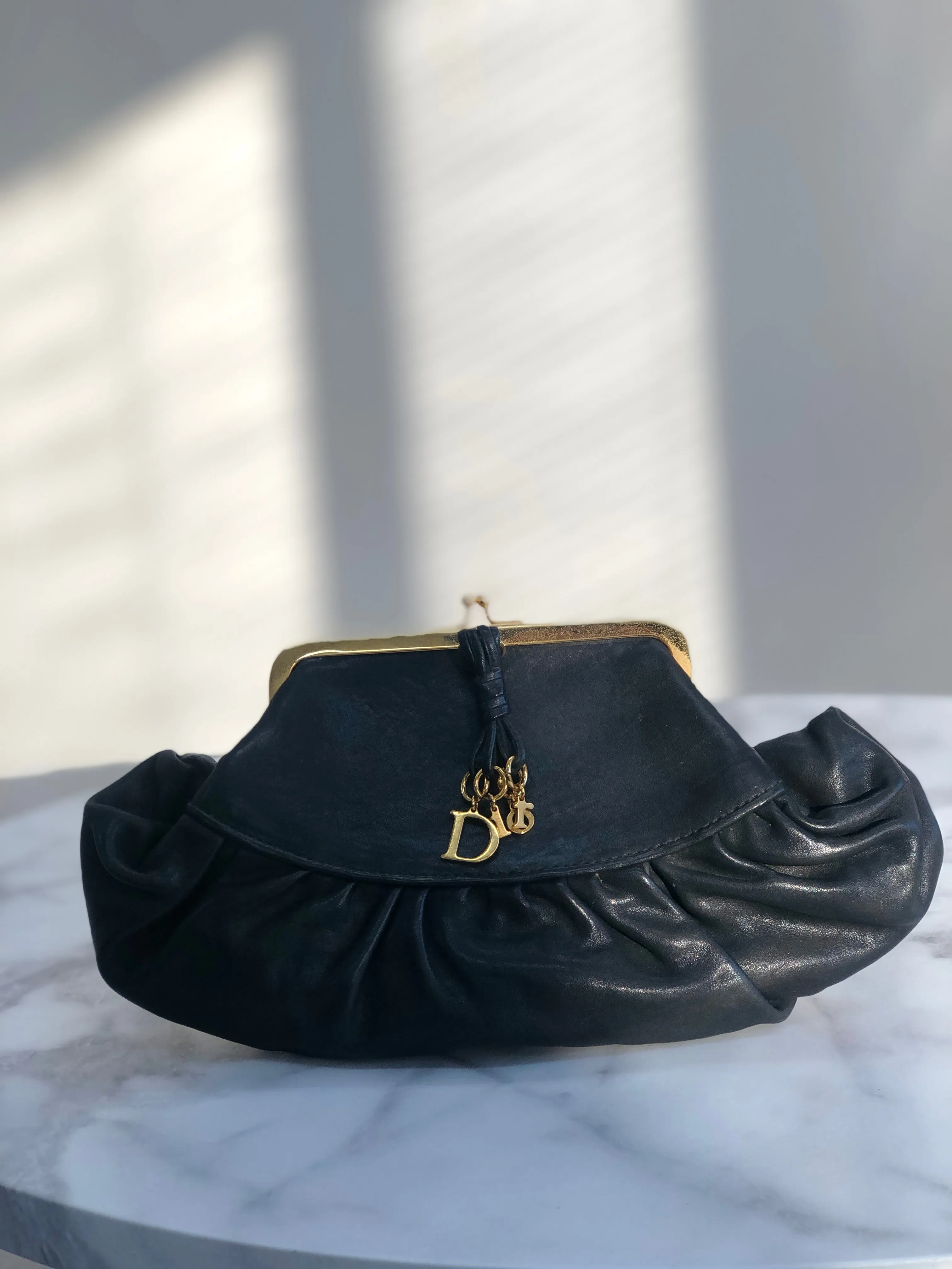 Christian Dior Logo Charm Metal Clasp Leather Pouch Black Vintage 4stjkz