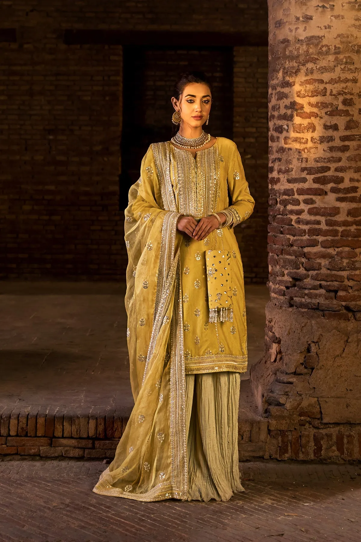 ERUM KHAN STORE | LUXURY PRET | Dil Arra