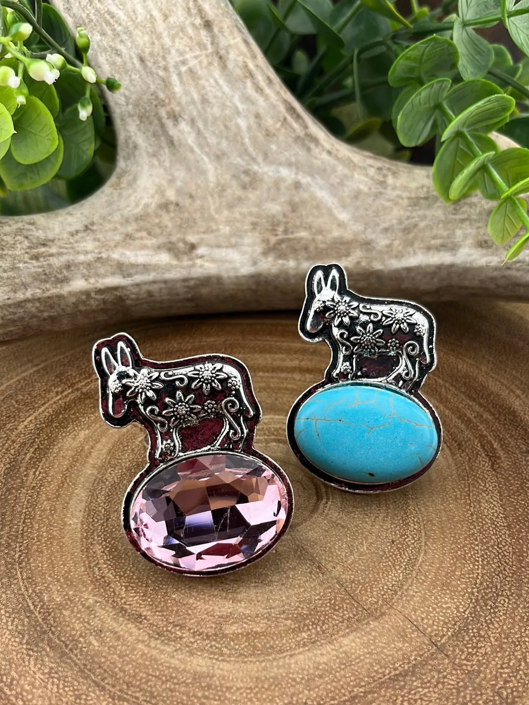 Gordon Flowered Donkey on a Stone Fashion Cuff Ring