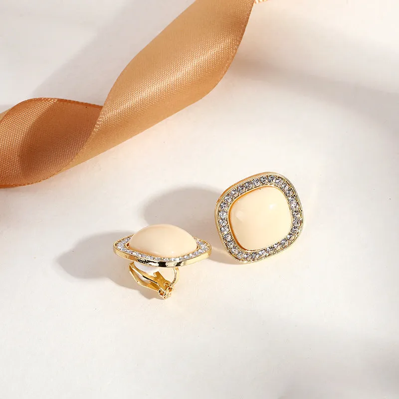 INSTOCK-(PACK OF TWO)Pearl ear clips for no pierced ears