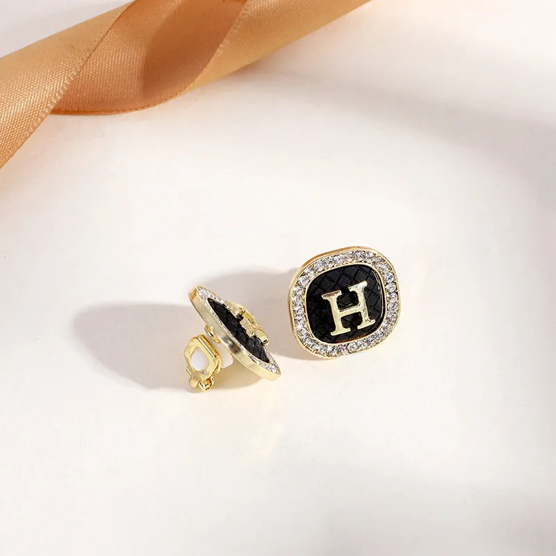 INSTOCK-(PACK OF TWO)Pearl ear clips for no pierced ears