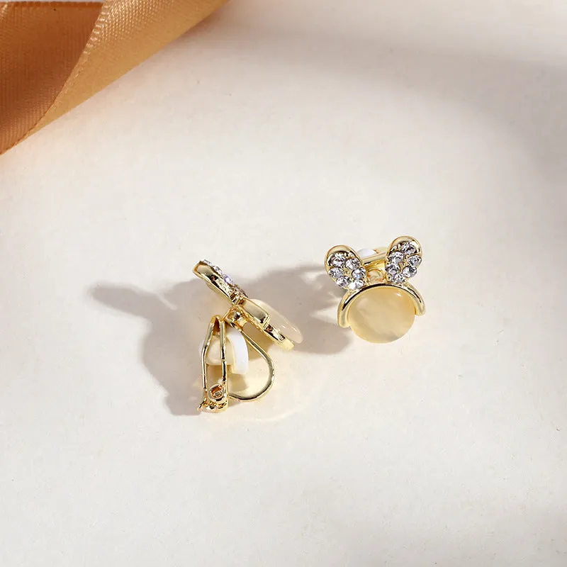 INSTOCK-(PACK OF TWO)Pearl ear clips for no pierced ears