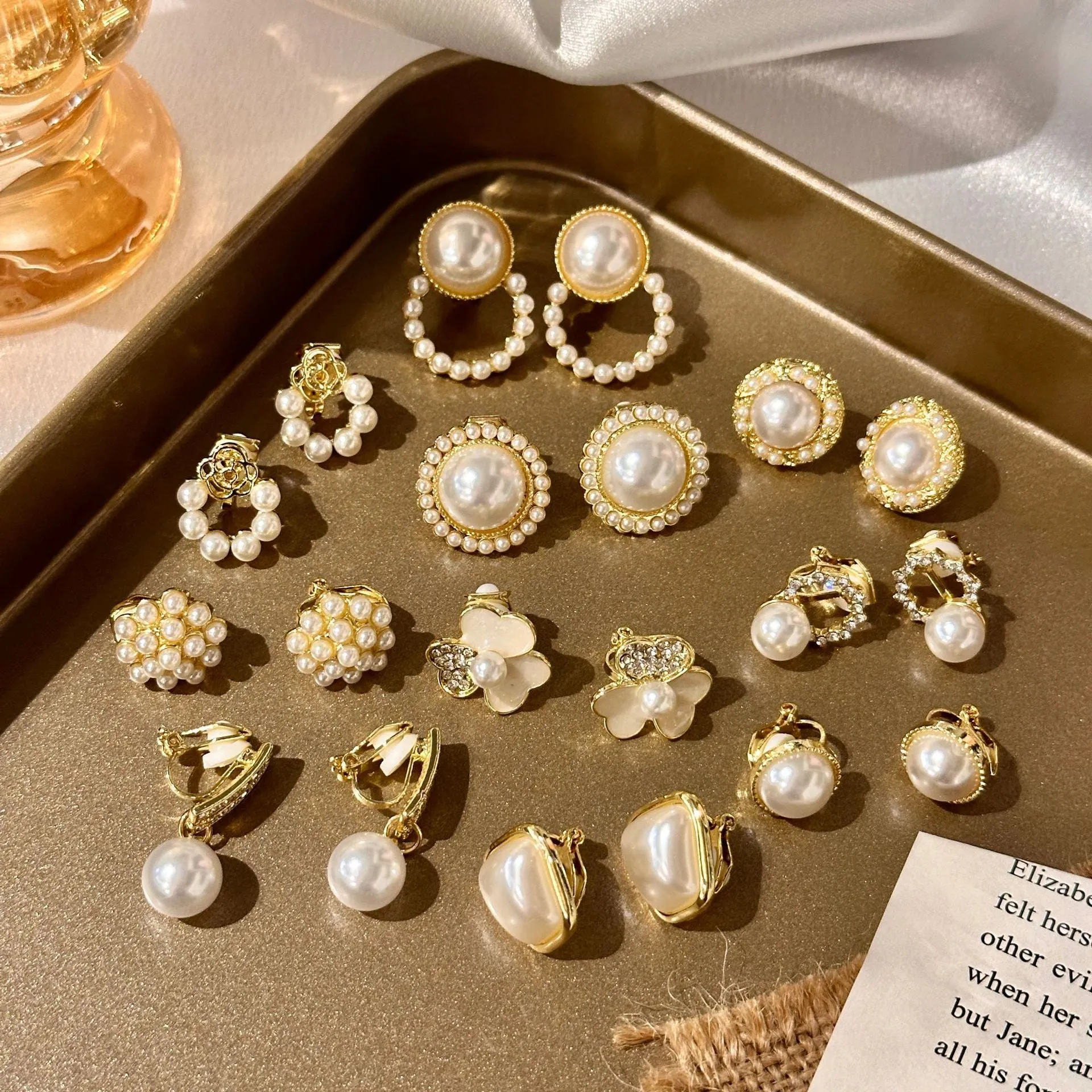INSTOCK-(PACK OF TWO)Pearl ear clips for no pierced ears