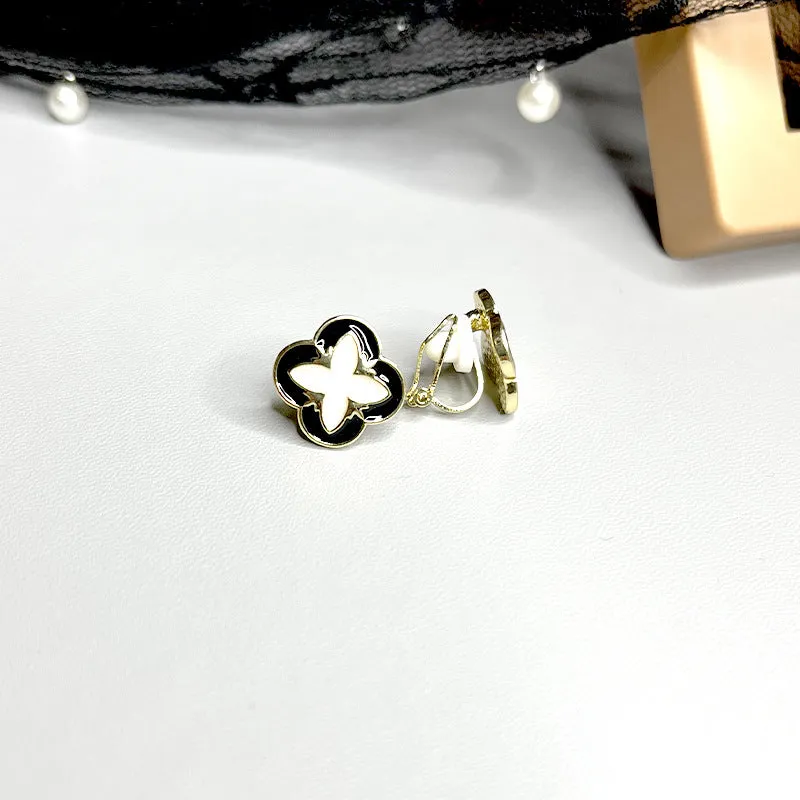 INSTOCK-(PACK OF TWO)Pearl ear clips for no pierced ears