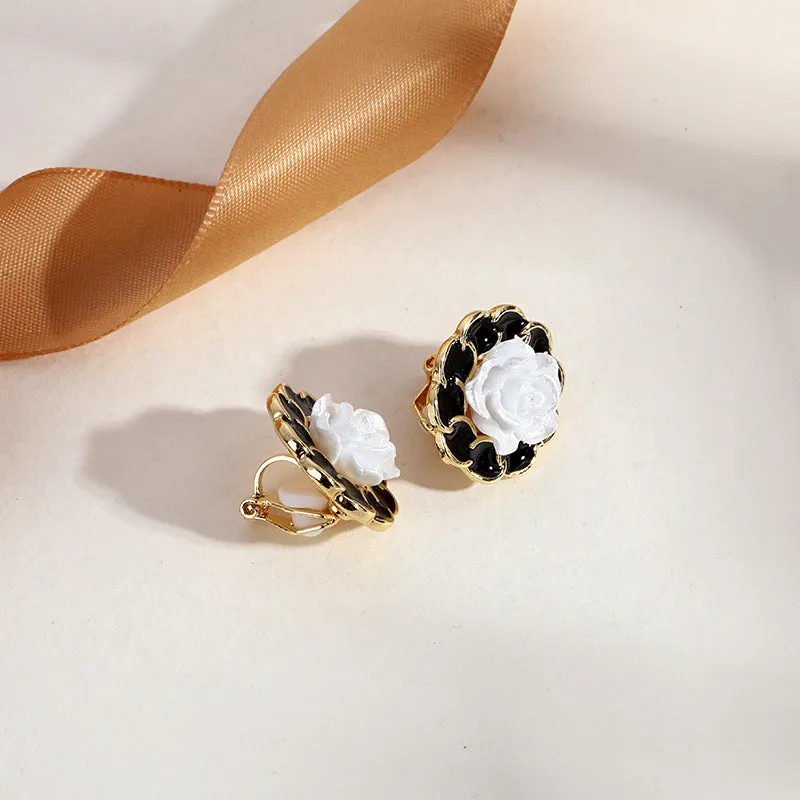 INSTOCK-(PACK OF TWO)Pearl ear clips for no pierced ears