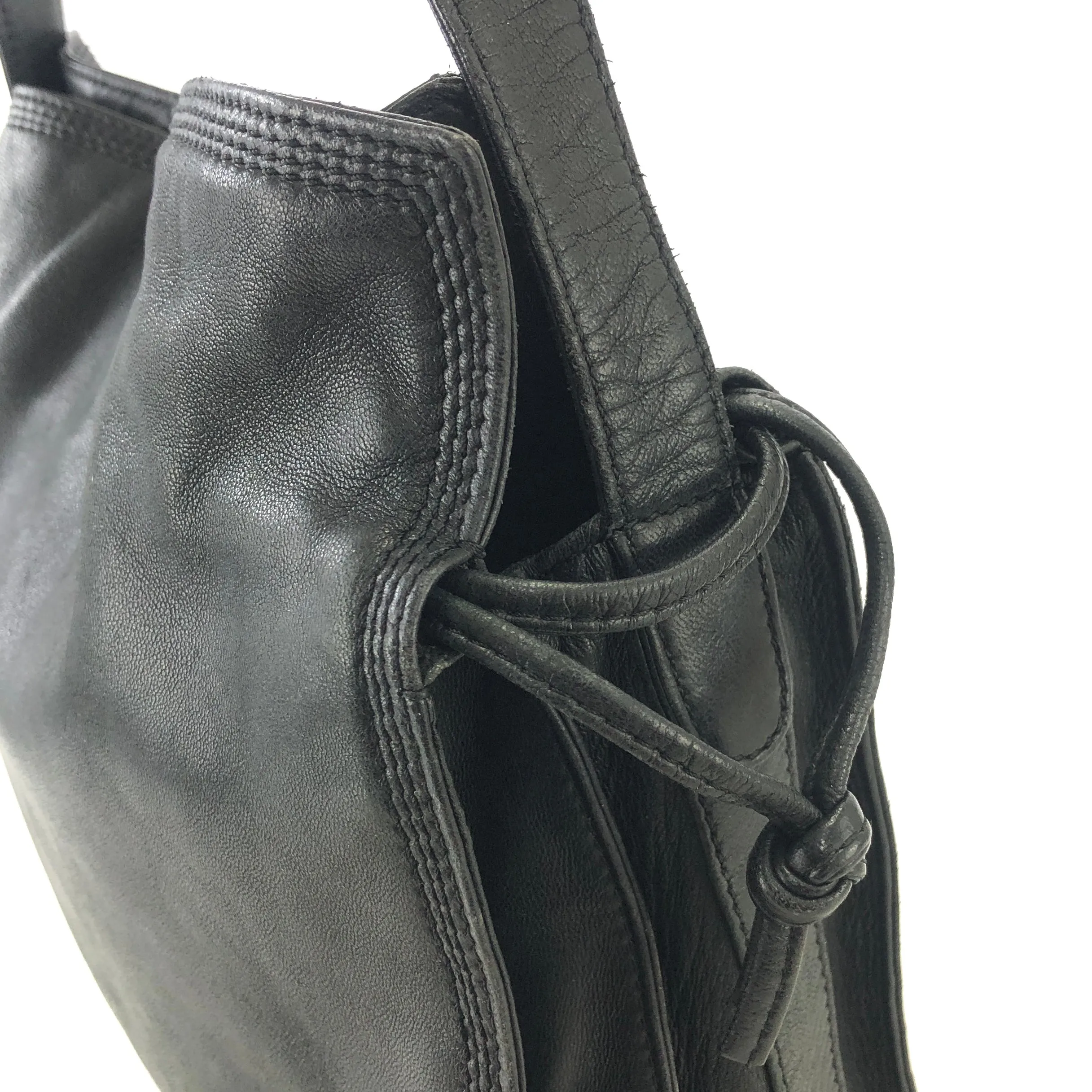 LOEWE Anagram Leather Drawstring Shoulder bag Black Vintage hzn8br