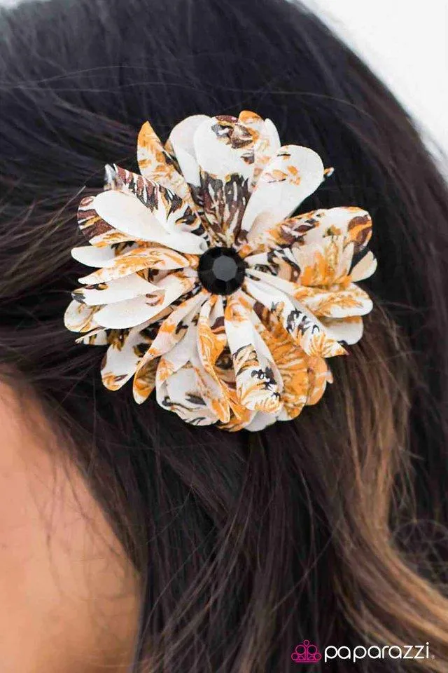 Paparazzi - A Perfect Season Yellow Hair Clip