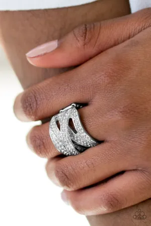Paparazzi - Life in the Glitter Lane - White Ring