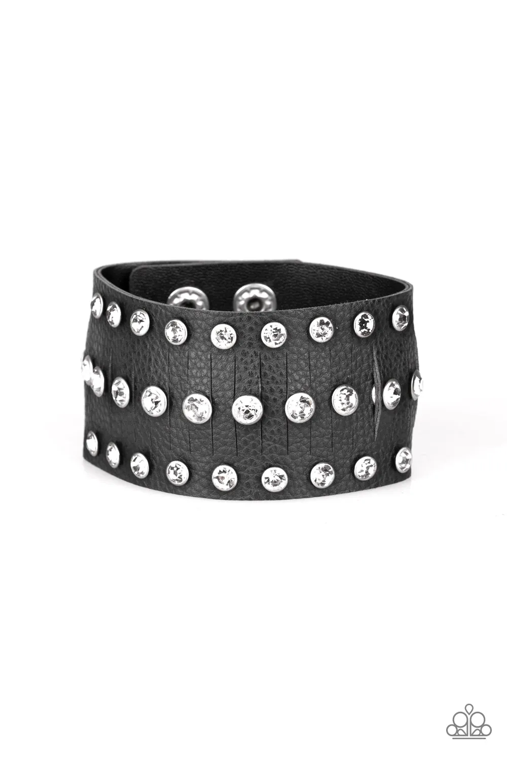 Paparazzi - Now Taking The Stage - Black Bracelet