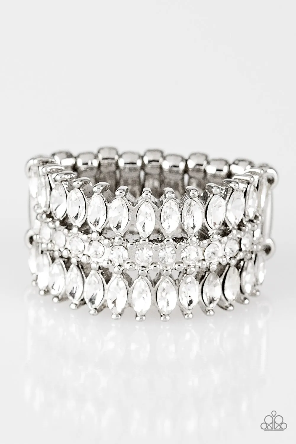 Paparazzi - Treasury  Fund - White Ring