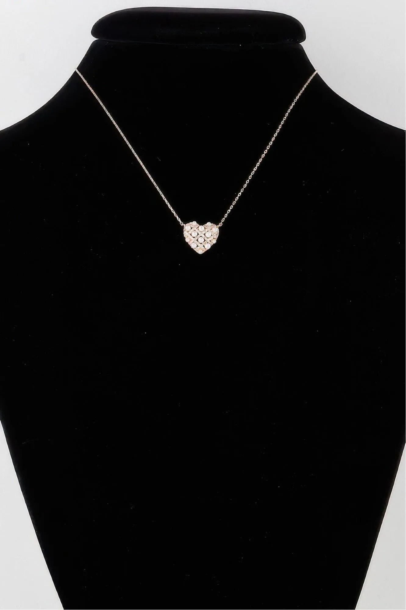 Quilted Pearl Heart Necklace