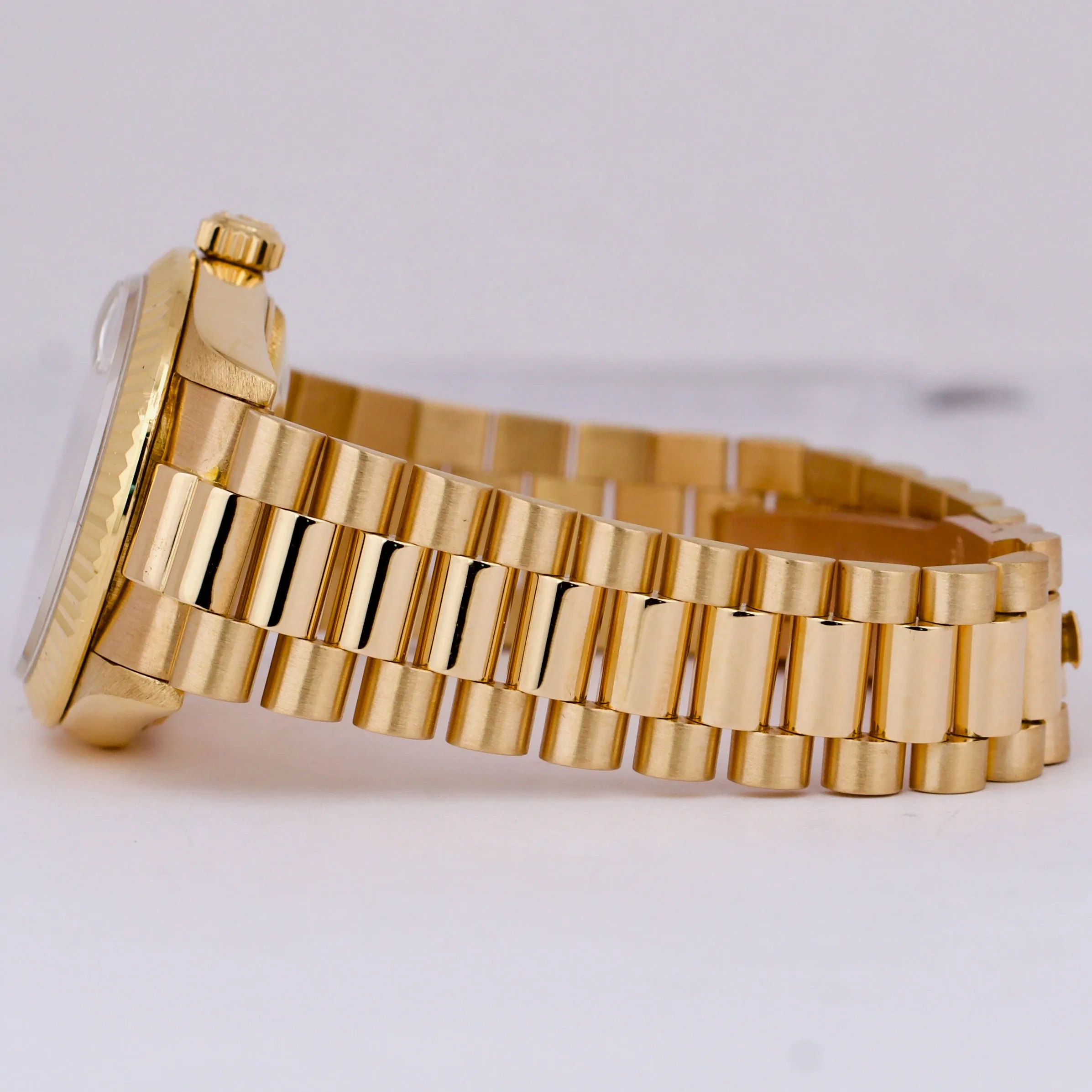 Rolex DateJust President 31mm CHAMPAGNE 18K Yellow Gold Fluted Watch 68278