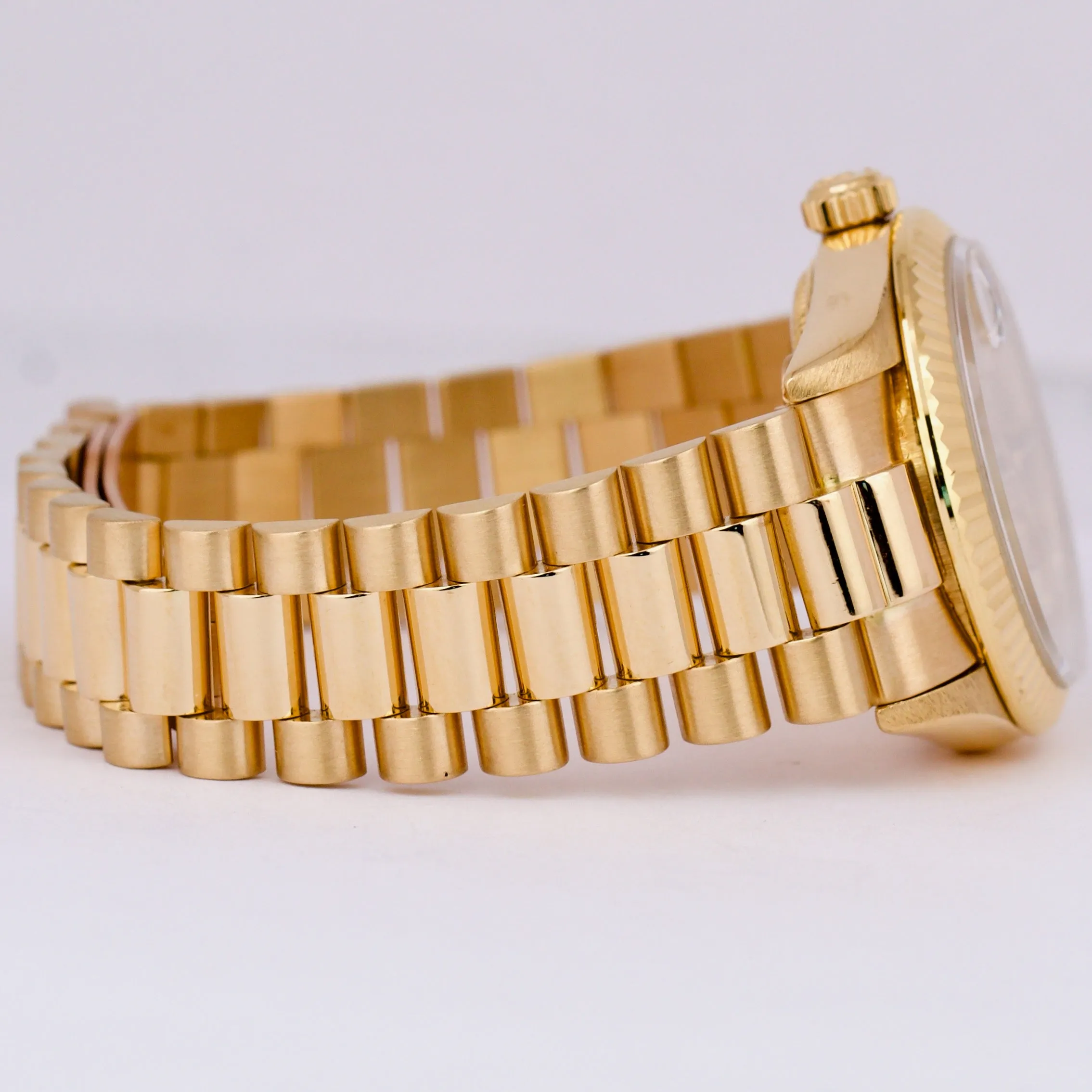 Rolex DateJust President 31mm CHAMPAGNE 18K Yellow Gold Fluted Watch 68278