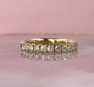 Rounded Diamond Pave Band (3 mm)