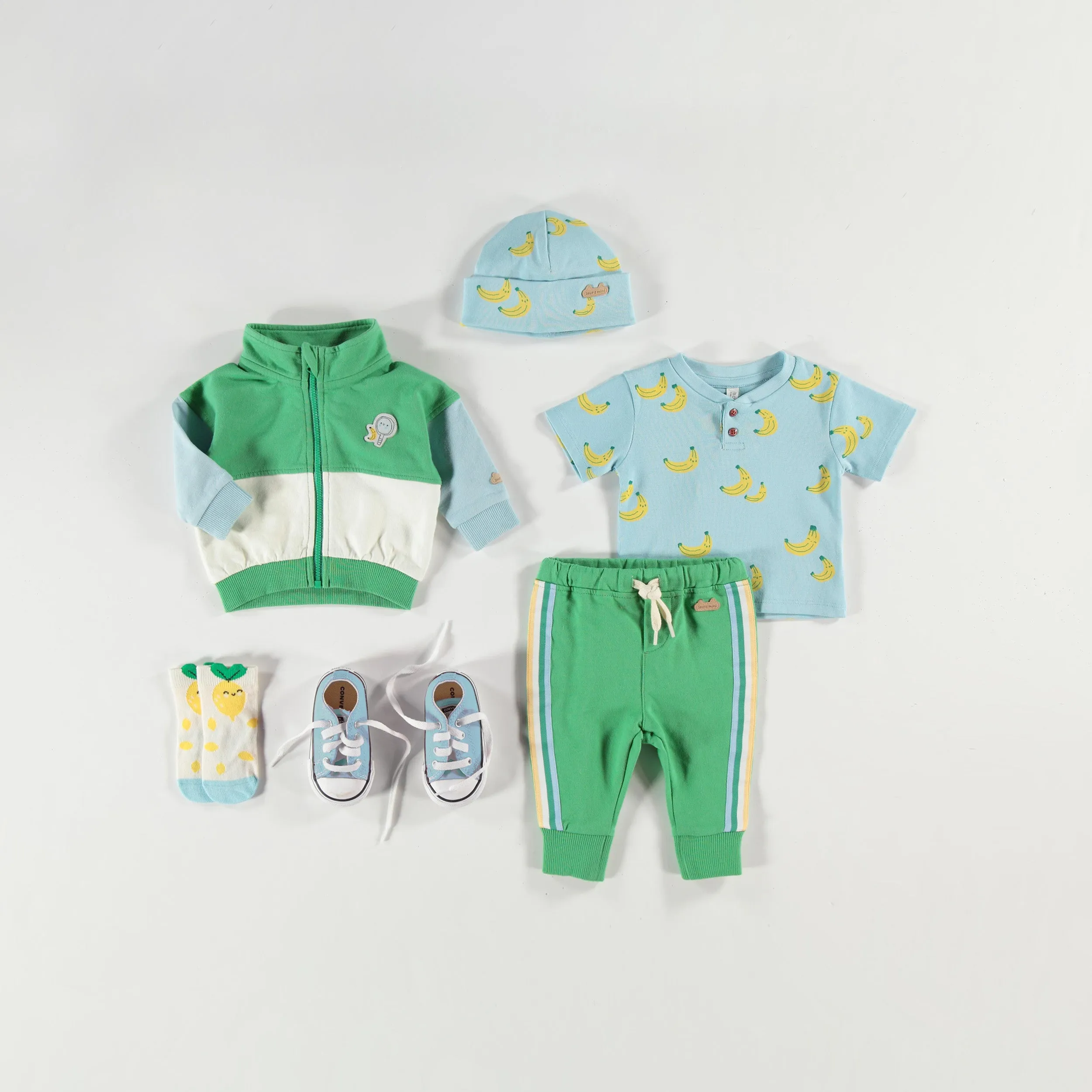 T-shirt bleu à motifs de bananes, naissance || Blue T-shirt with banana all over print, newborn