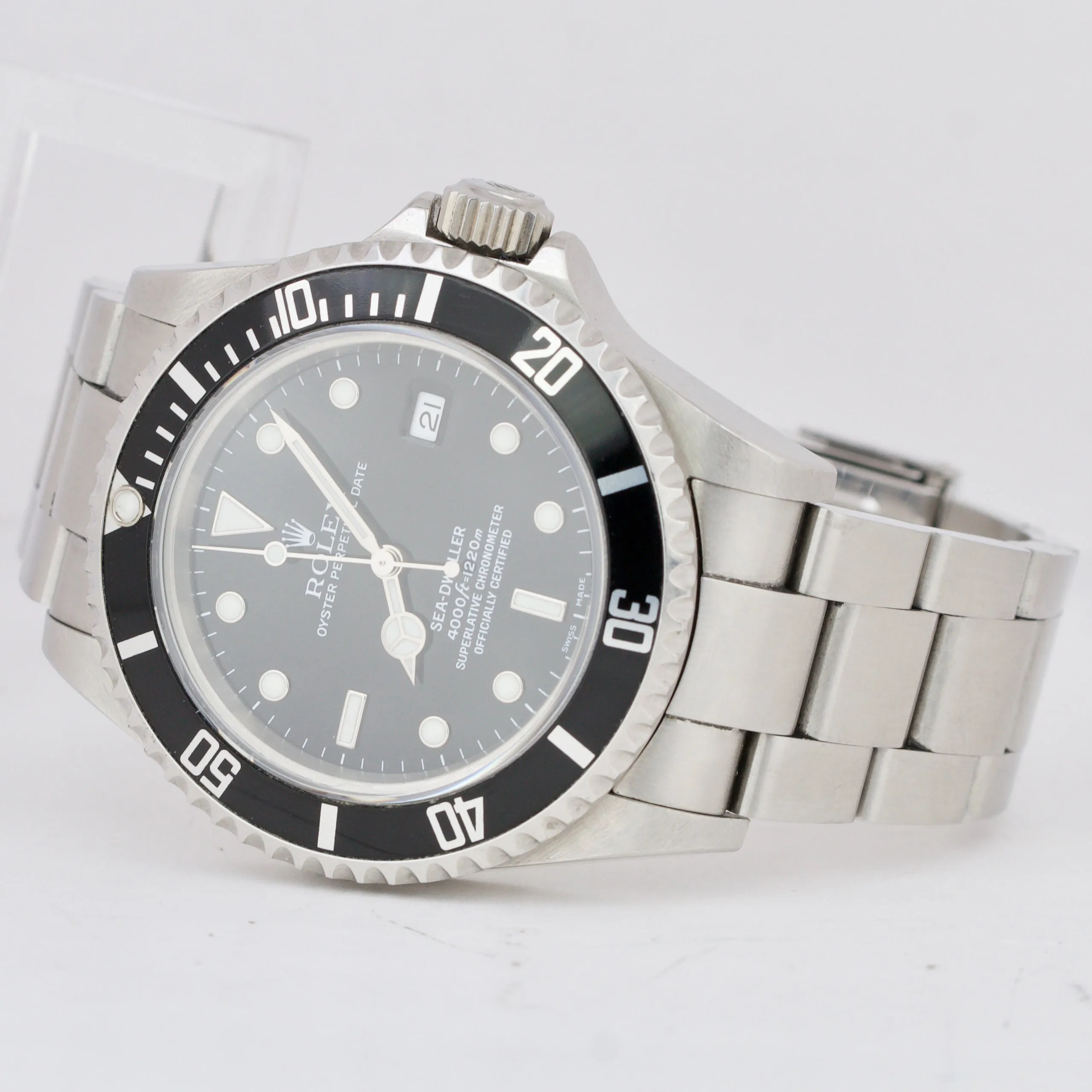 UNPOLISHED Rolex Sea-Dweller 16600 40mm Steel Black Automatic Watch BOX PAPERS