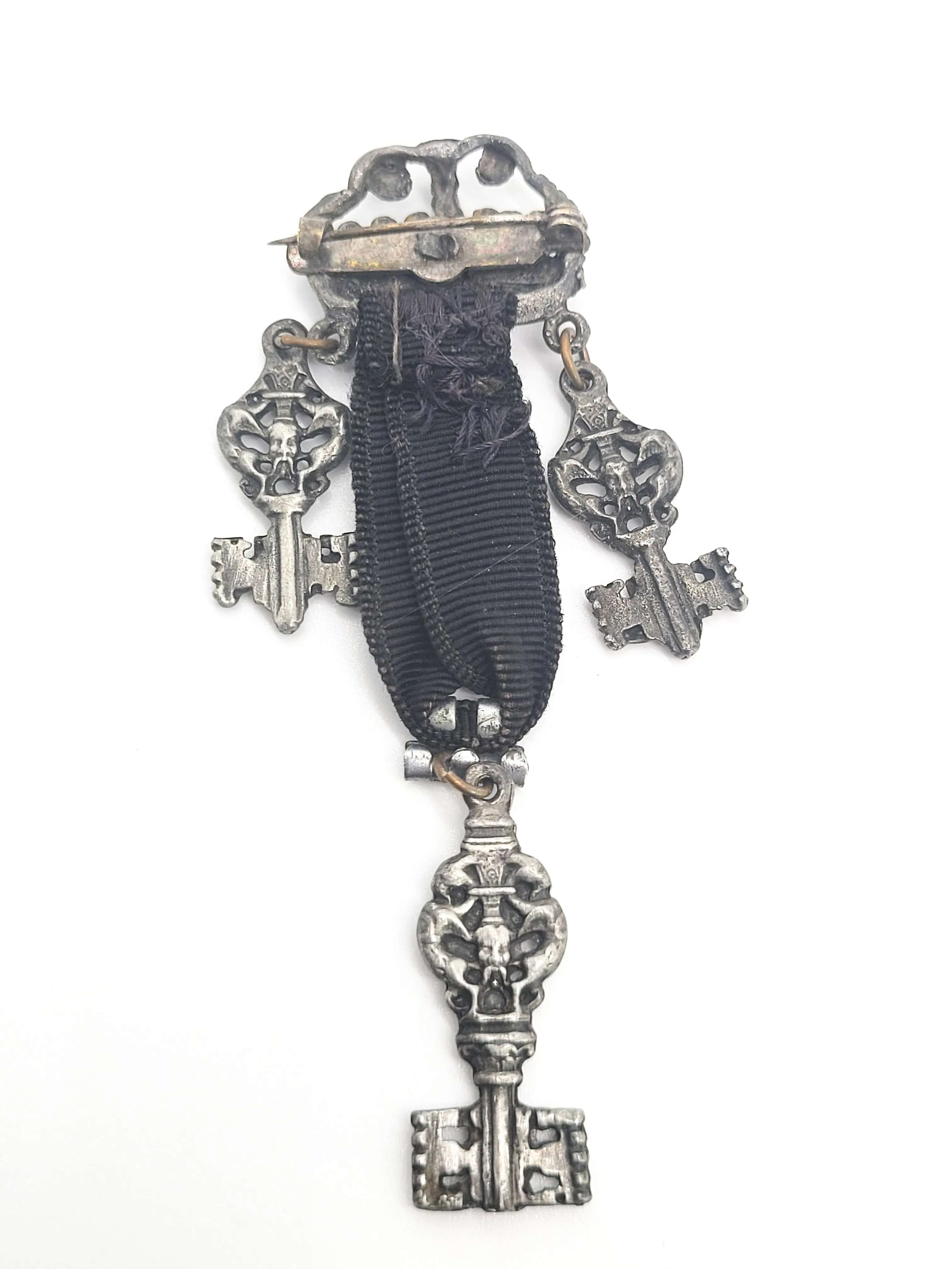 Victorian Crown and skull key antique sterling silver ribbon charm brooch