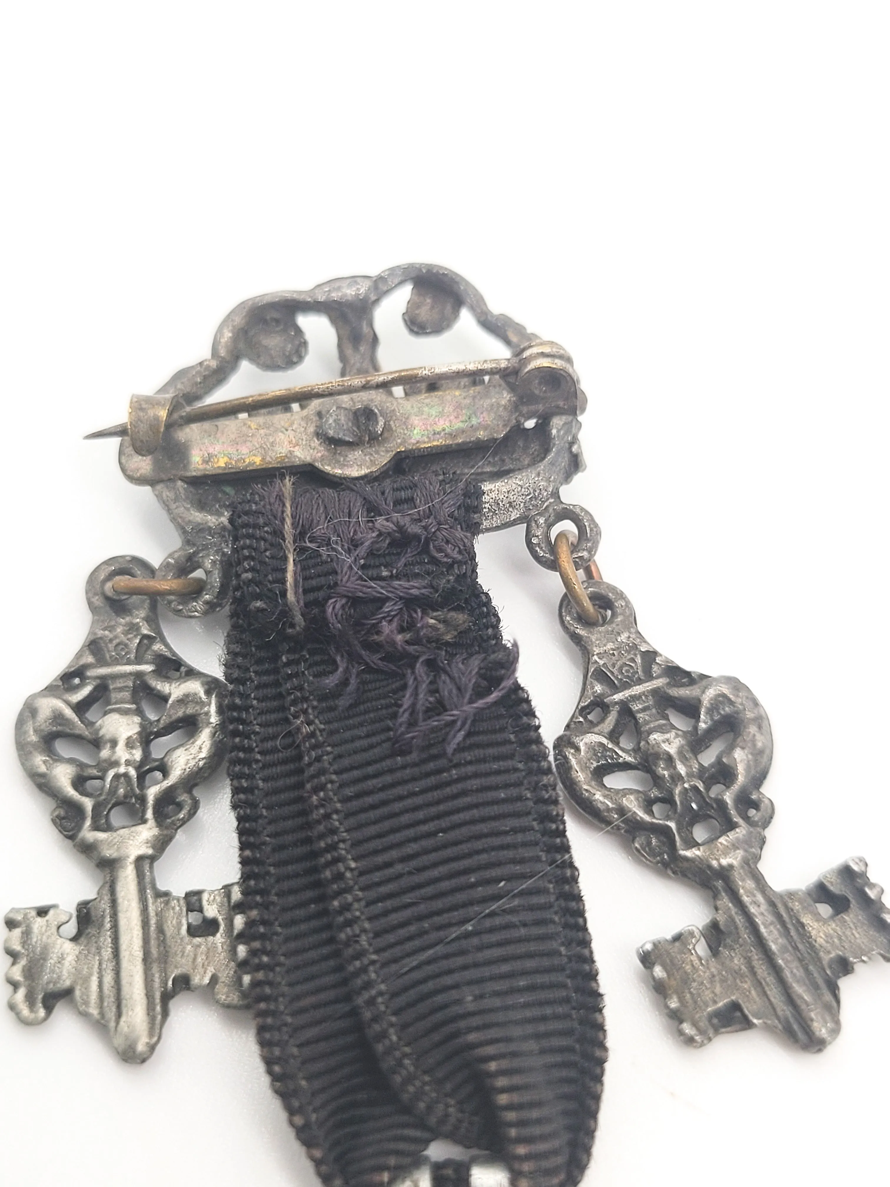 Victorian Crown and skull key antique sterling silver ribbon charm brooch
