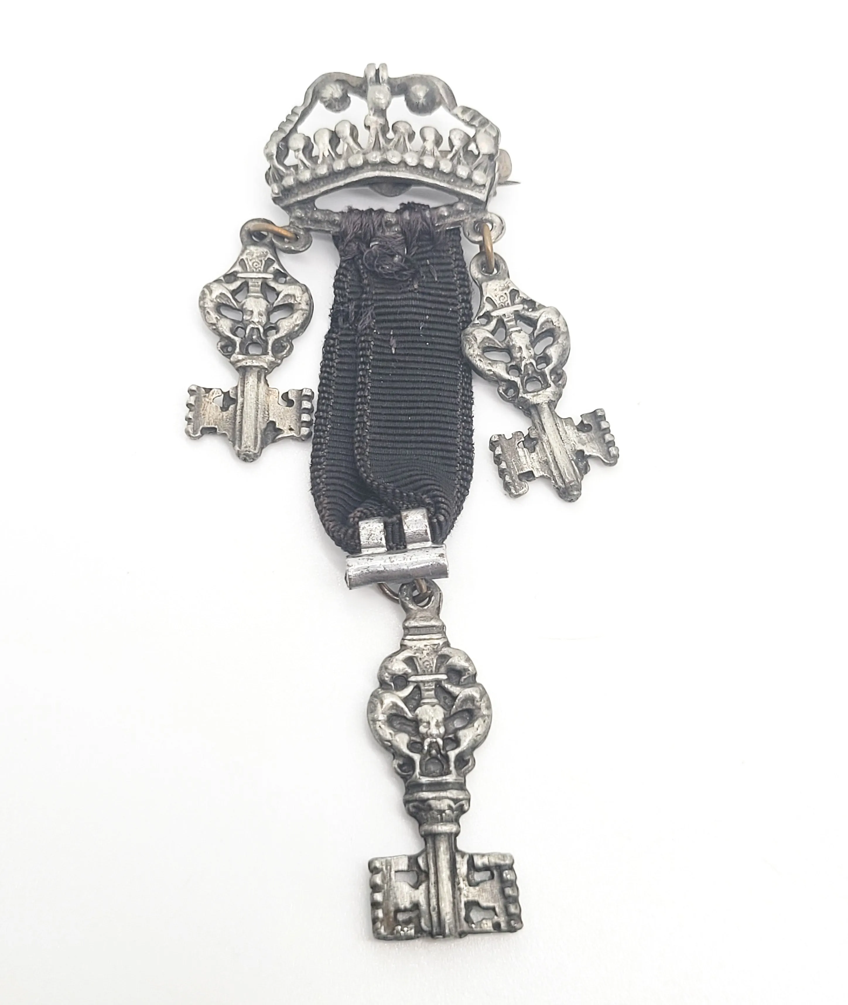 Victorian Crown and skull key antique sterling silver ribbon charm brooch