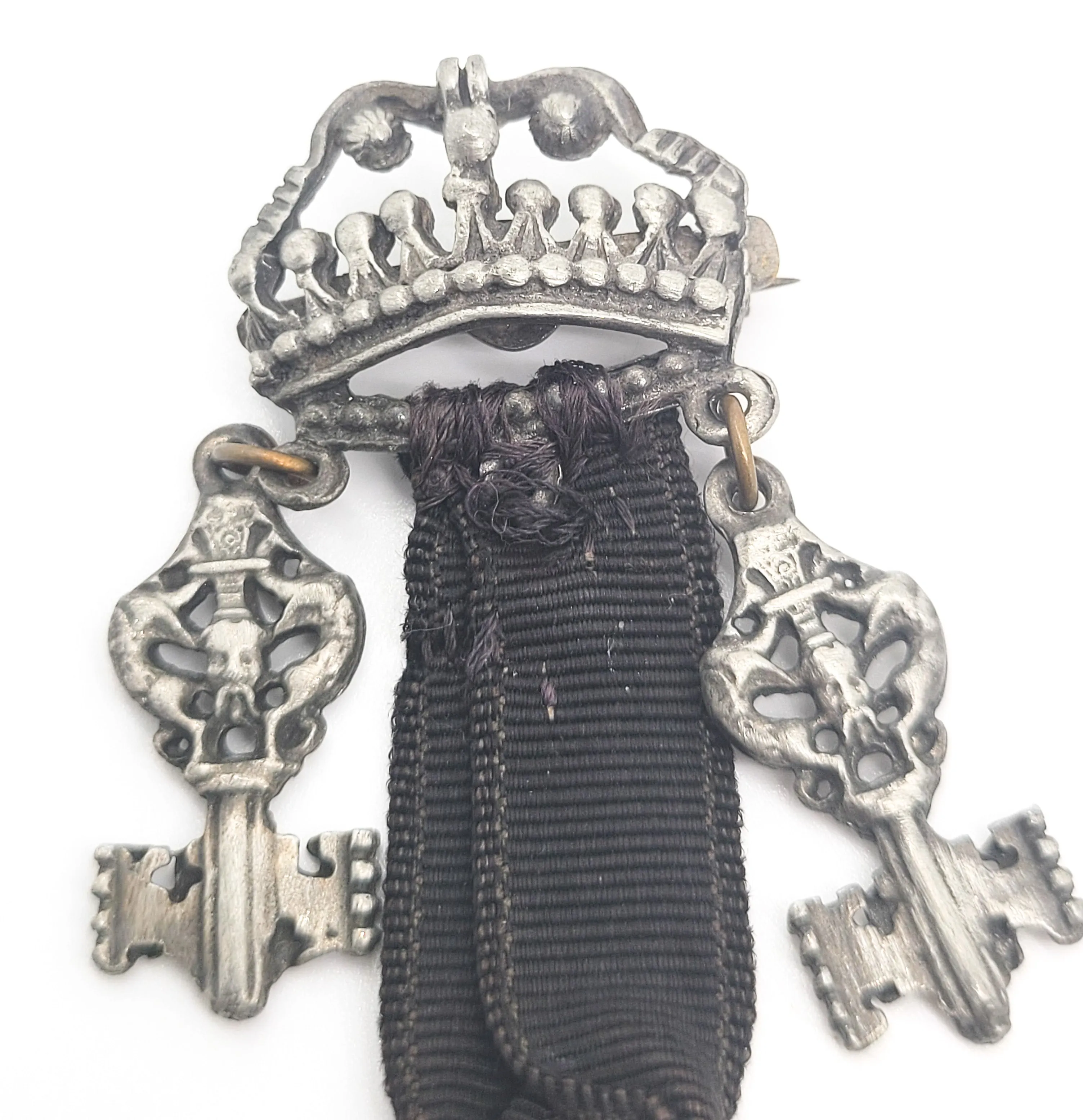 Victorian Crown and skull key antique sterling silver ribbon charm brooch
