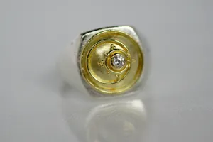 White Eclipse Signet