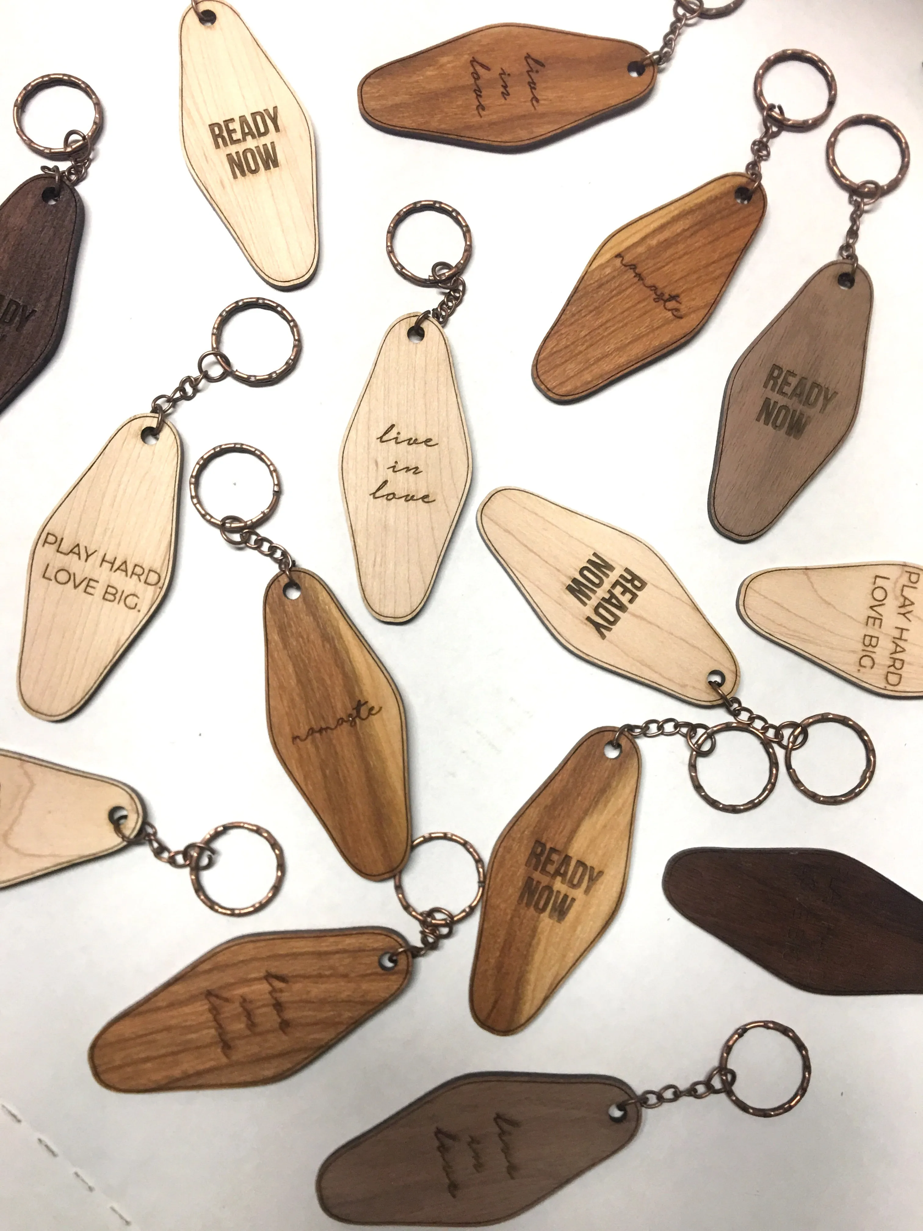 WHOLESALE Bulk Sets: Retro Hotel Keychains